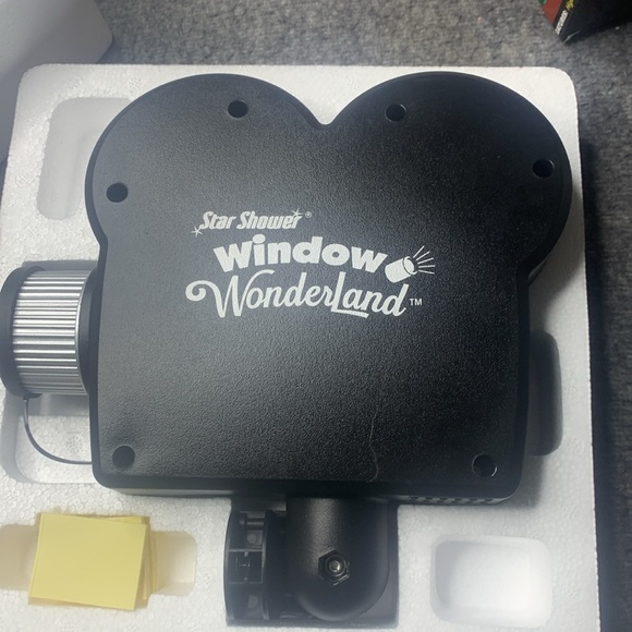 Winter Wonderland Projector System - Picture 4 of 6